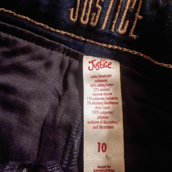 Bundle: one skort and one pair of shorts - Picture 7 of 12